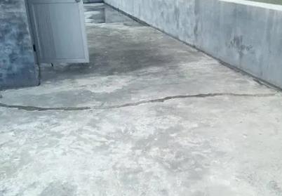 梅里斯楼顶漏水维修公司分享下如何解决卫生间隐蔽部位漏水的问题?